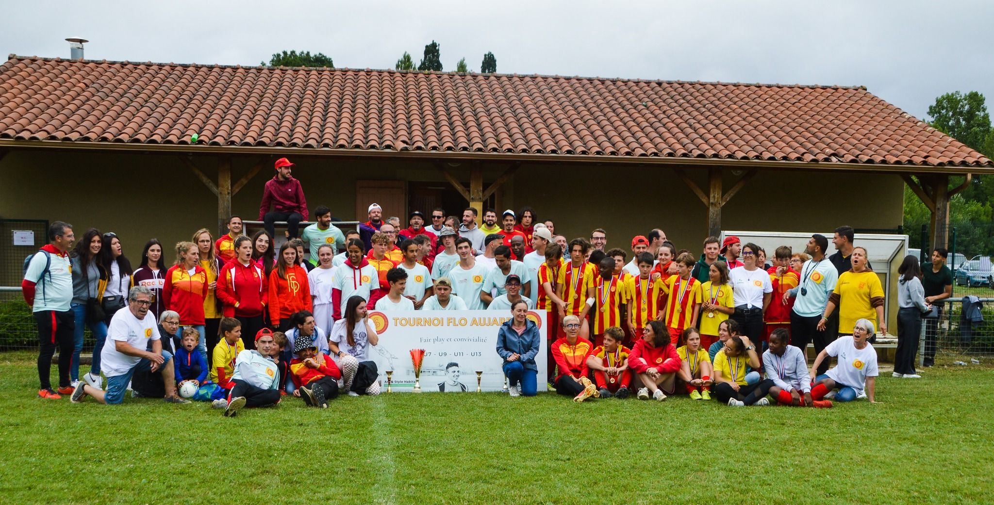 Lire la suite à propos de l’article Bienvenue au FC Pavie – Plongez dans l’univers rouge et jaune